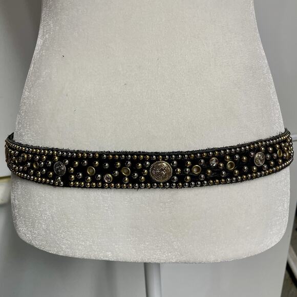 SAND CASTLE NY Belt S/M Black Leather Western Stud Engraved Buckle Vintage 80s - Picture 2 of 9